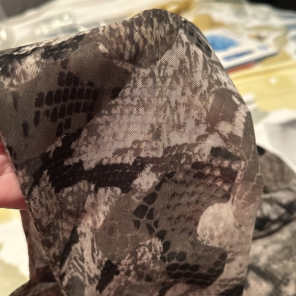 Green multi top - Picture 5 of 5